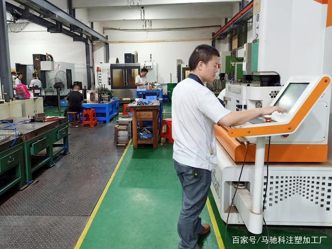 饮料瓶盖内螺纹自动脱模结构设计,注塑模具厂塑胶模具开模注塑